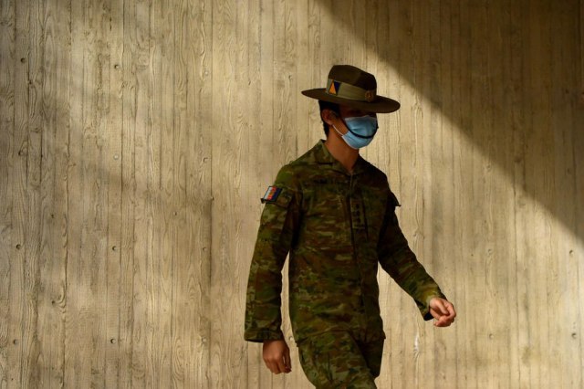 In Sydney, the "war" is going on: The army goes door to door VIDEO