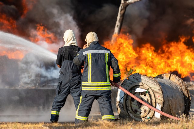 Požar besni u Trogiru, vatra progutala oko 550 hektara zemlje VIDEO/FOTO