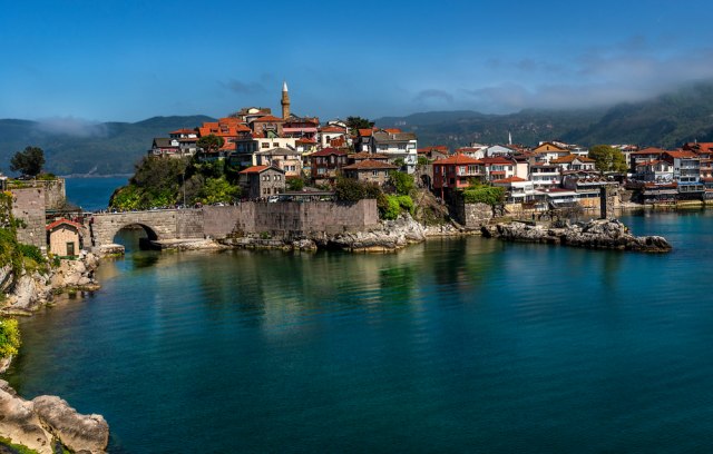 Èarobno tursko mestašce na Crnom moru, a najbolje je u ranu jesen