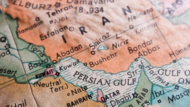 Sporna fotografija izazvala reakcije; Iran pozvao na razgovor ruskog i britanskog ambasadora - Vimarsana News