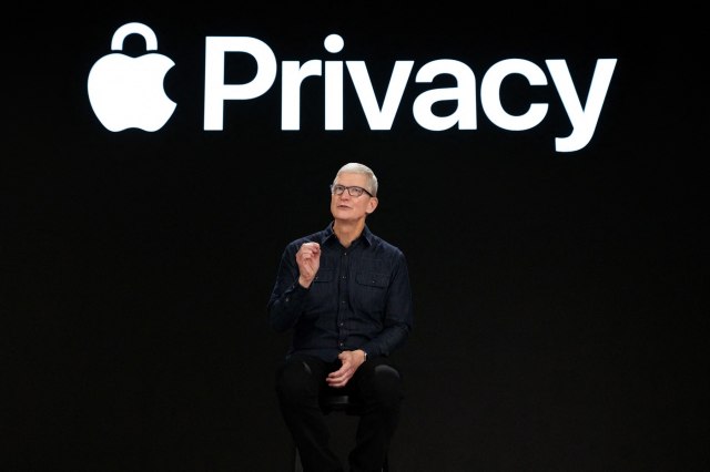 Apple na meti kritika sopstvenih radnika