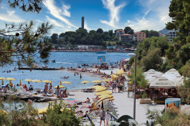 Tri noæenja u Splitu za 15.000 evra: Sezona na vrhuncu - sve više turista iz Srbije