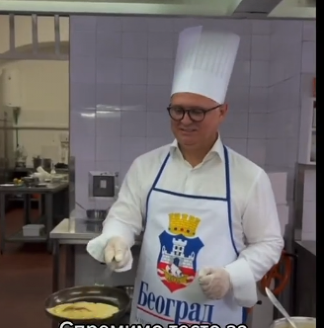 Vesić kuvao za zaposlene u Skupštini grada: 