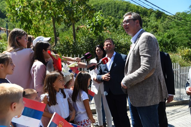 Vučić: They're putting extra pressure on Serbia, but we do not give up