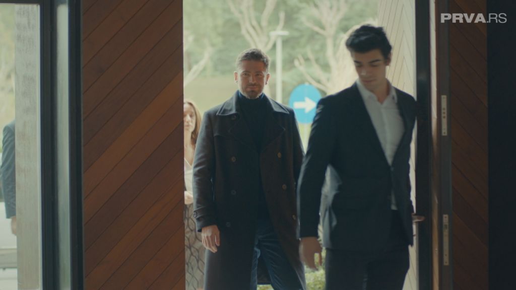 Pokucaj na moja vrata - Sreda, 25. avgust - Eda raskida sa Serkanom, a princ fantazira