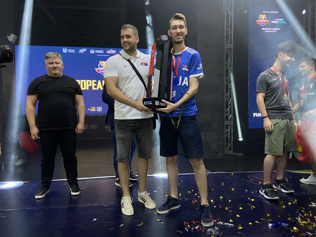 SRBIJA JE ŠAMPION EVROPE! Đorđe Milićević je sa 3-0 slavio u finalu Nacionalnog PES21 Kupa