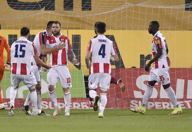 Zvezda dominantno do grupne faze Lige Evrope!