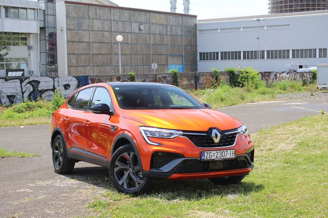 Prva vožnja: Renault Megane Conquest – glamur C segmenta
