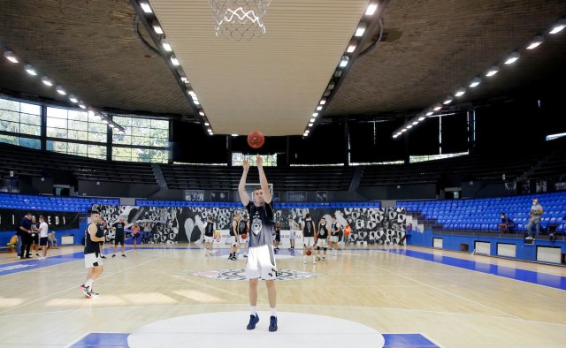 KK Partizan i Dunav iz Starih Banovaca potpisali ugovor o saradnji