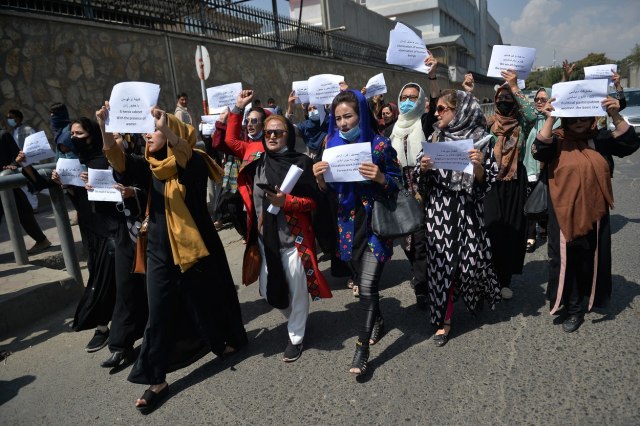 Žene izašle na ulice Kabula - poslale jasnu poruku talibanima VIDEO/FOTO