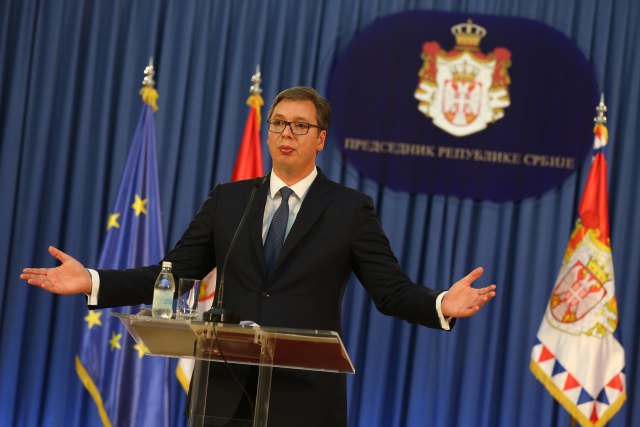 Vučić o uvredama i psovkama: Nisam ja problem