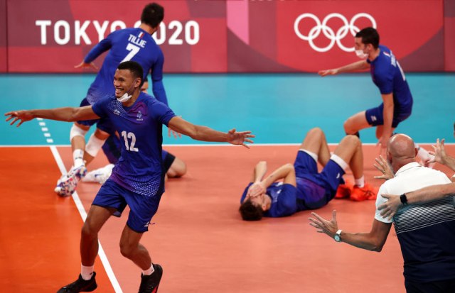 Francuska lako protiv Estonije, Bugarska na Nemačku u osmini finala