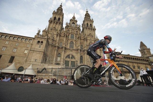 Vuelta naredne godine kreæe iz Holandije