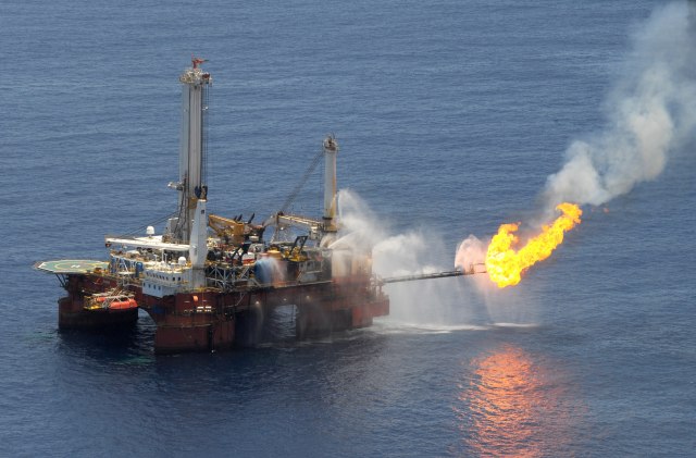 Oèekivanja u Crnoj Gori rastu: Bušenje u Jadranskom moru obeæava veliko nalazište nafte