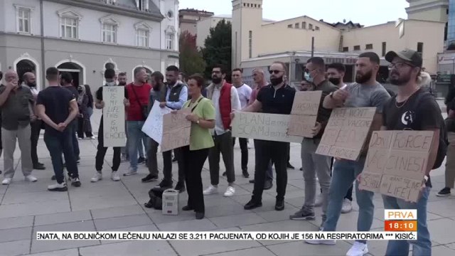 Protesti u Prištini: Kosovska vlada donela odluku - na posao ne može bez jednog od tri dokaza VIDEO