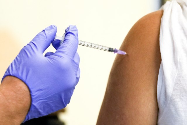 U slučaju odbijanja vakcine - otkaz