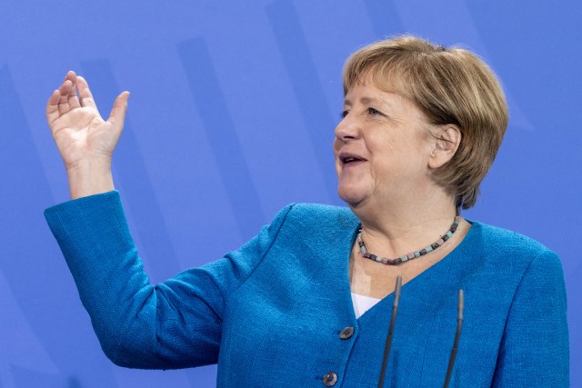Anketa pokazala: Merkelova za predsednicu
