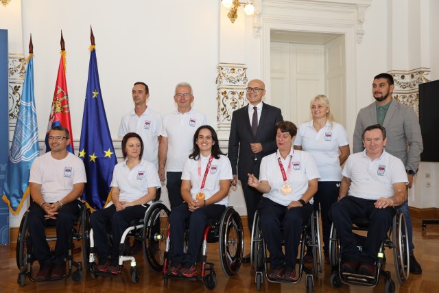 Vučević ugostio stonotenisere u Gradskoj kući povodom uspeha na Paraolimpijskim igrama FOTO