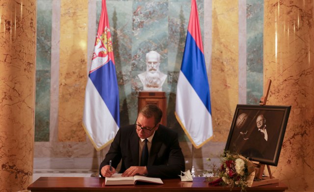 Predsednik o Dudi: Ponosan sam što je Srbija imala takvog èoveka