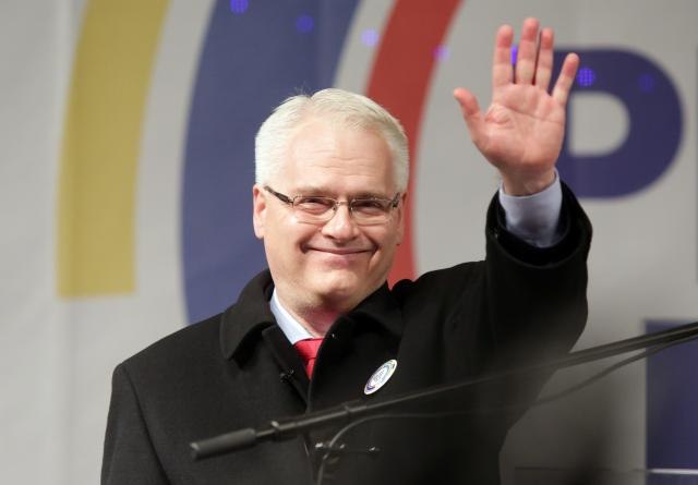 Josipović: U odnosu Srbije i Hrvatske vlada 