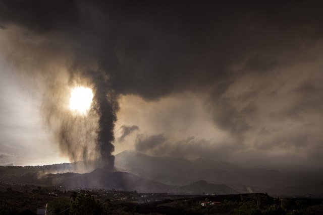 Erupcija na španskom ostrvu bi mogla trajati tri meseca