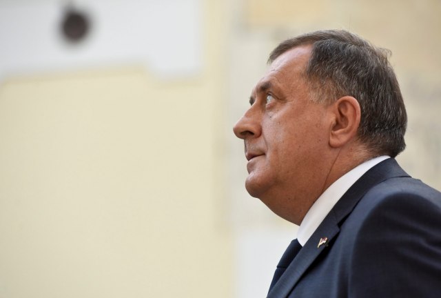 Dodik: U Srpskoj poništiti sve neustavne odluke