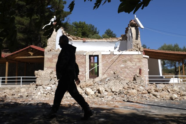 Potvrðeno za B92.net: Na Kritu ima srpskih državljana, zemljotres veæ odneo jednu žrtvu VIDEO