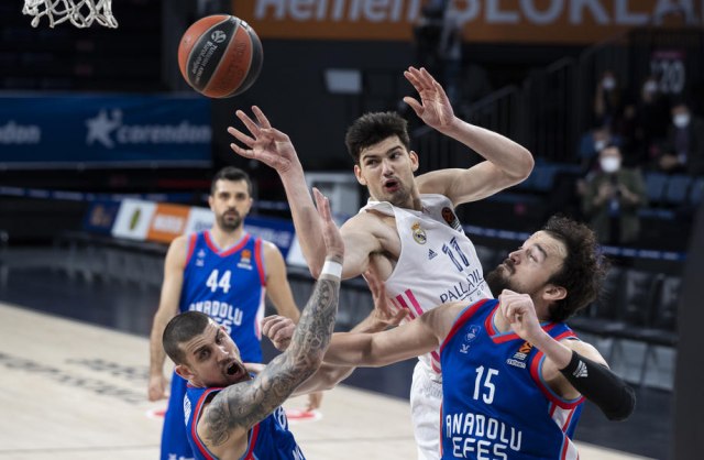 Tristan Vukčević – Srbija pre Bosne, Grčke, Švedske, Italije i Španije