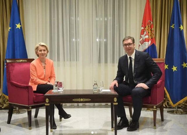 Vučić ugostio Ursulu fon der Lajen u vili 