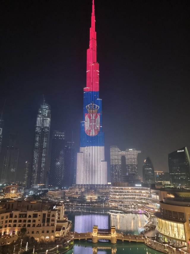 132683983061576d4930865552942069_v4_big.