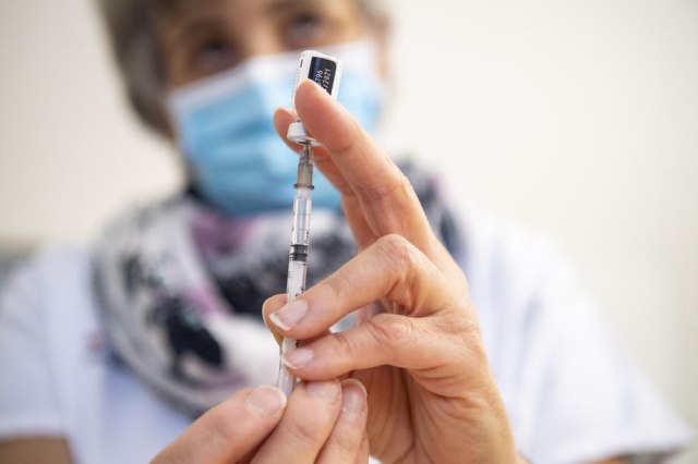 Srbija nabavila 500 doza najboljeg leka protiv koronavirusa; "Uspeæemo da spasimo 200 života"