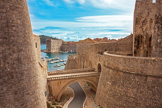 "Ovo je još jedna prevara": Nemaèki turista razoèaran Dubrovnikom VIDEO