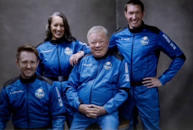 Kapetan Kirk je i zvanično postao najstarija osoba koja je bila u svemiru VIDEO