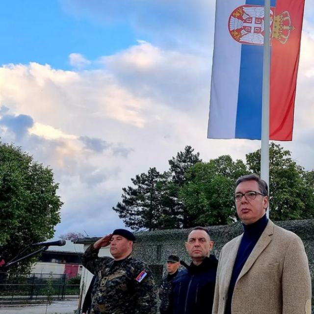 Vučić in Kraljevo, Gendarmerie: 