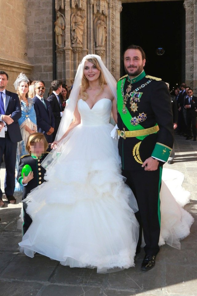 Oženio se španski vojvoda, mlada izgledala kao princeza FOTO