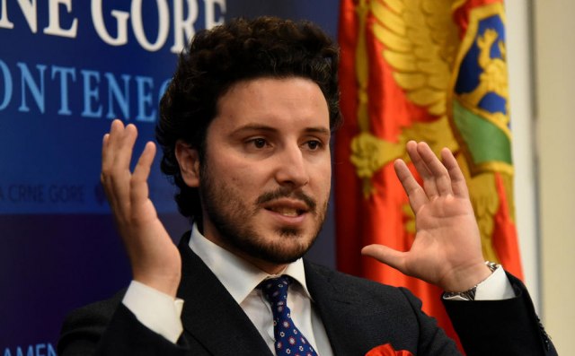 "Crna Gora je pre godinu dana dobila vladu poštenih ljudi"