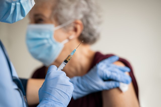Počela vakcinacija protiv sezonskog gripa za starije od 65 godina