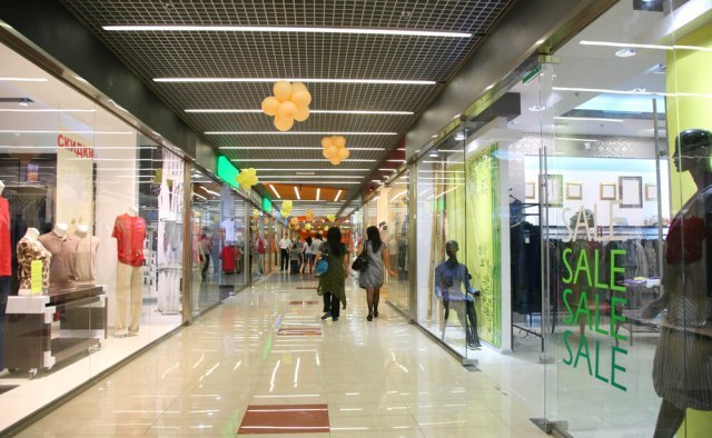 Kažnjeno više od 50 tržnih centara zbog nepoštovanja kovid mera