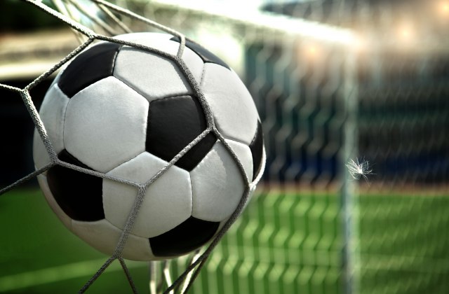 Vrednost 120.000 evra: Zrenjanin dobio nov fudbalski balon