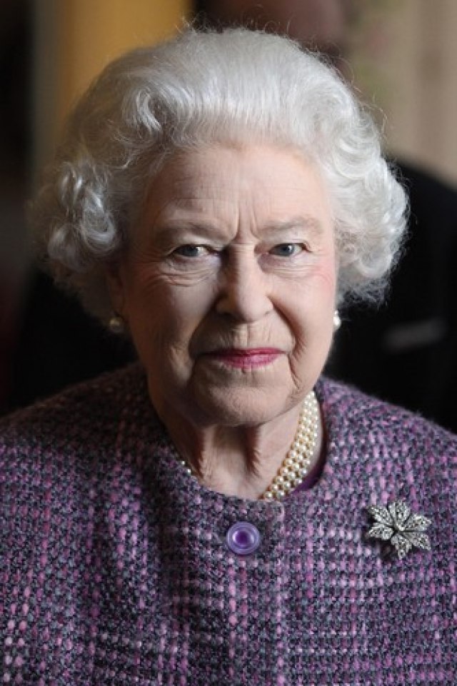 Kraljica Elizabeta odbila nagradu za stare osobe, 