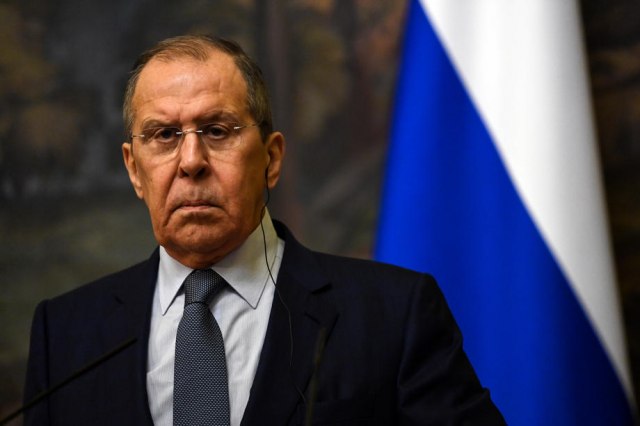 Lavrov: "NATO treba da uèini prvi korak"