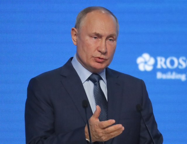 Putin odobrio neradne dane od 30. oktobra do 7. novembra