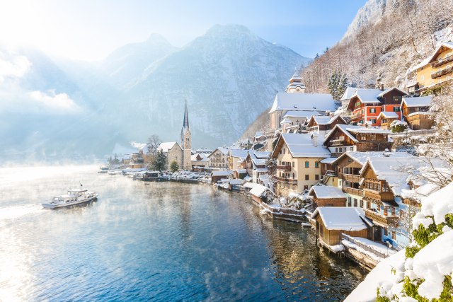 "Zimska ljubav" na austrijski naèin – seoska idila, spa i panoramska žièara FOTO