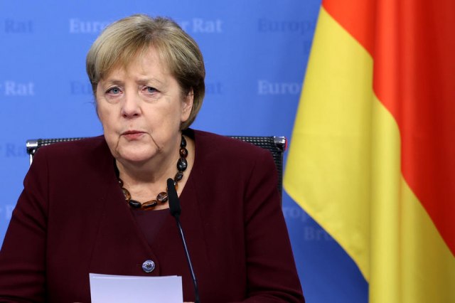 Merkelova pozvala žene da se više angažuju u politici