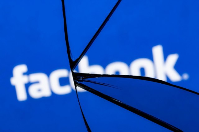 Da li su "Fejsbuk papiri" najveæa kriza od osnivanja FB?