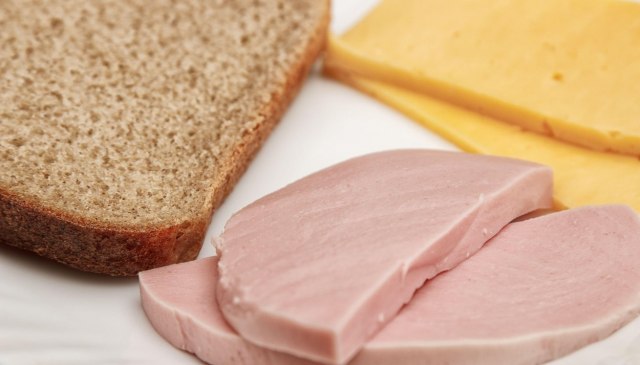 Mast i hleb, kečap sendvič, šećer kocka… Sirotinjska gozba: Jeste li je ikad probali?