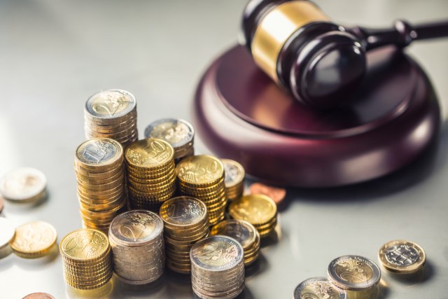 Banke tužilo gotovo 100.000 ljudi, nekad i zbog dva evra; 