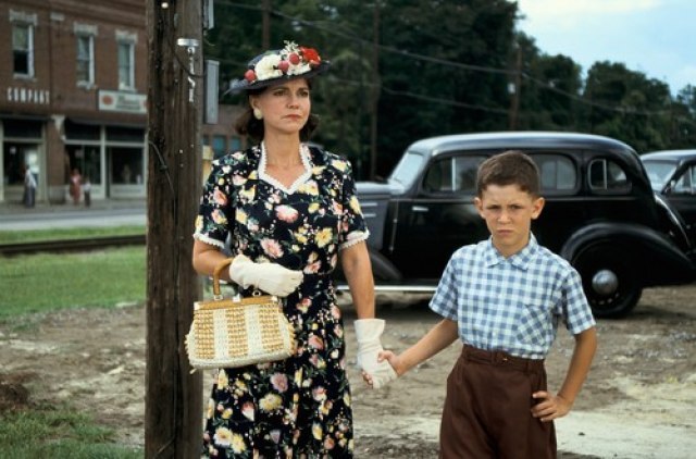 Sali Fild: Neprežaljena ljubav Berta Renoldsa, a za ostale – majka Foresta Gampa