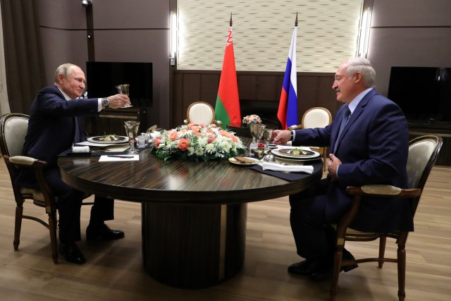 Putin rekao šta æe biti ako Lukašenko zavrne slavinu sa gasom za EU