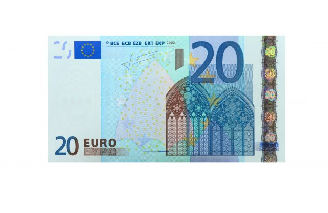 Od sutra prijavljivanje za dodatnih 20 evra: Mali objasnio ko treba da se prijavi, a ko ne mora